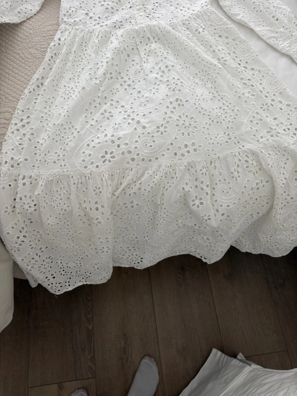 Zara White Floral Eyelet Button-Down Shirt - Picture 6 of 8